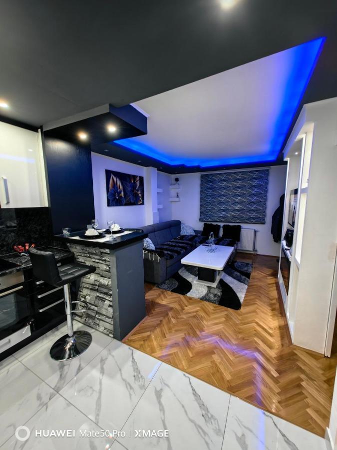 Apartmani Amona Stan Na Dan Doboj Kültér fotó