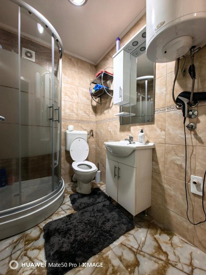 Apartmani Amona Stan Na Dan Doboj Kültér fotó