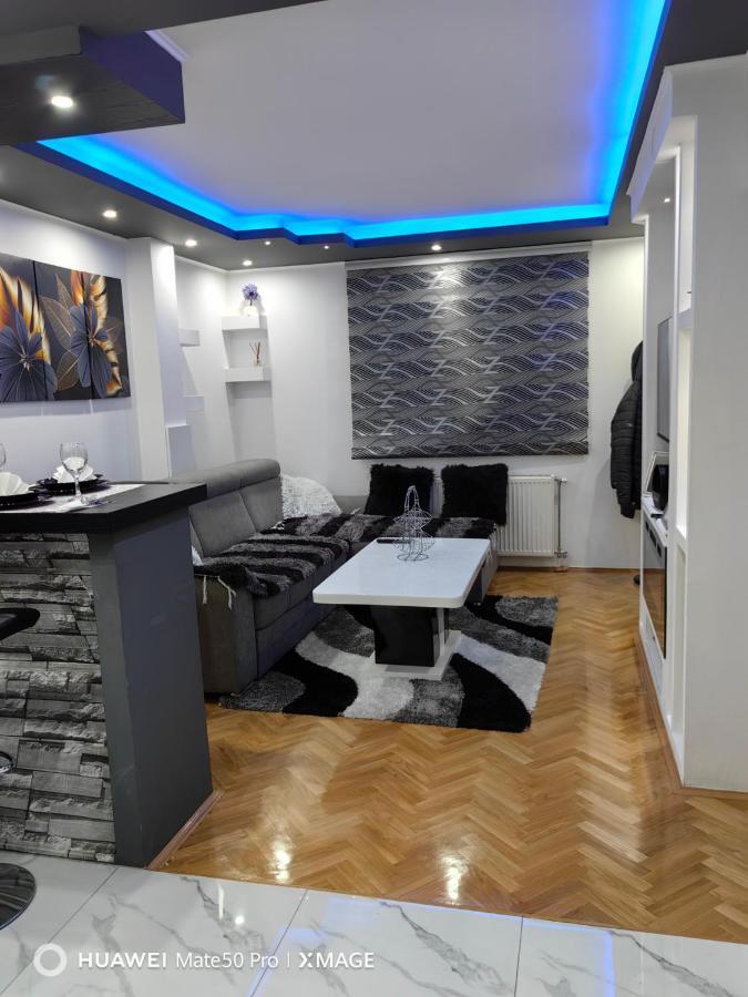 Apartmani Amona Stan Na Dan Doboj Kültér fotó